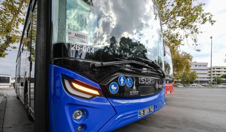 izmirde-toplu-ulasimda-yeni-donem-basliyor-111-yeni-otobus-yola-cikiyor-1791981903878.jpeg