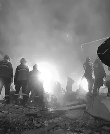 izmirdeki-deprem-faciasinin-uzerinden-6-yil-gecti-depremin-izleri-izmirden-silinmeye-devam-ediyor-17.webp