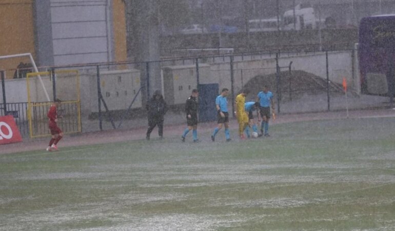 kupada-eyupspor-macina-yagmur-engeli-uchg.jpg
