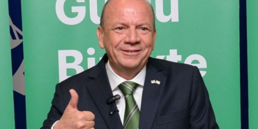 ozer-matli-1791527706.jpg