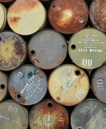 petrol-1-br0e-cover-fhhu_cover.jpg