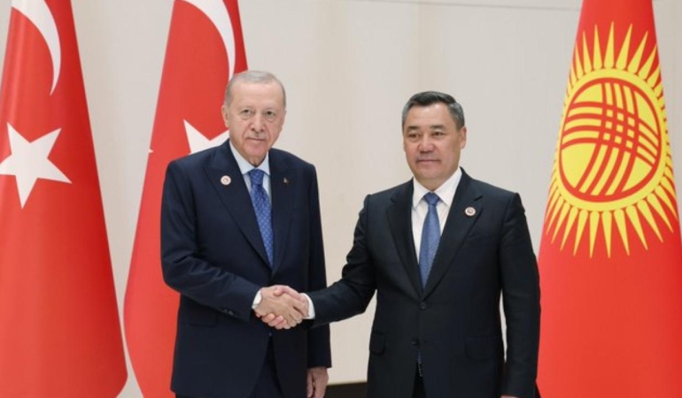 recep-tayyip-erdogan-sadir-caparov-2486245.jpg